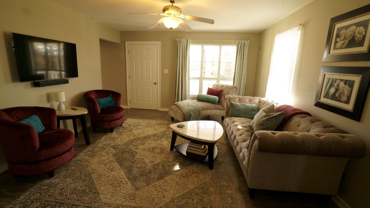 Photo of Livingroom in Clarksville