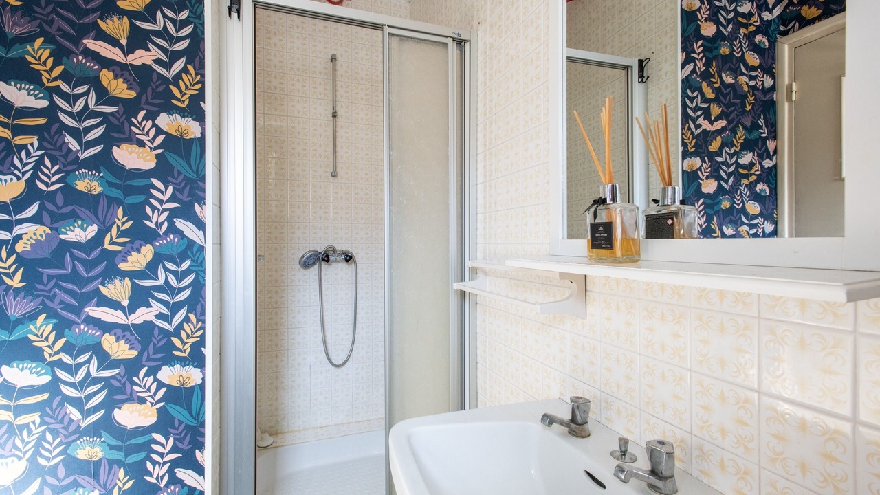 Photo of Bathroom in Outreau
