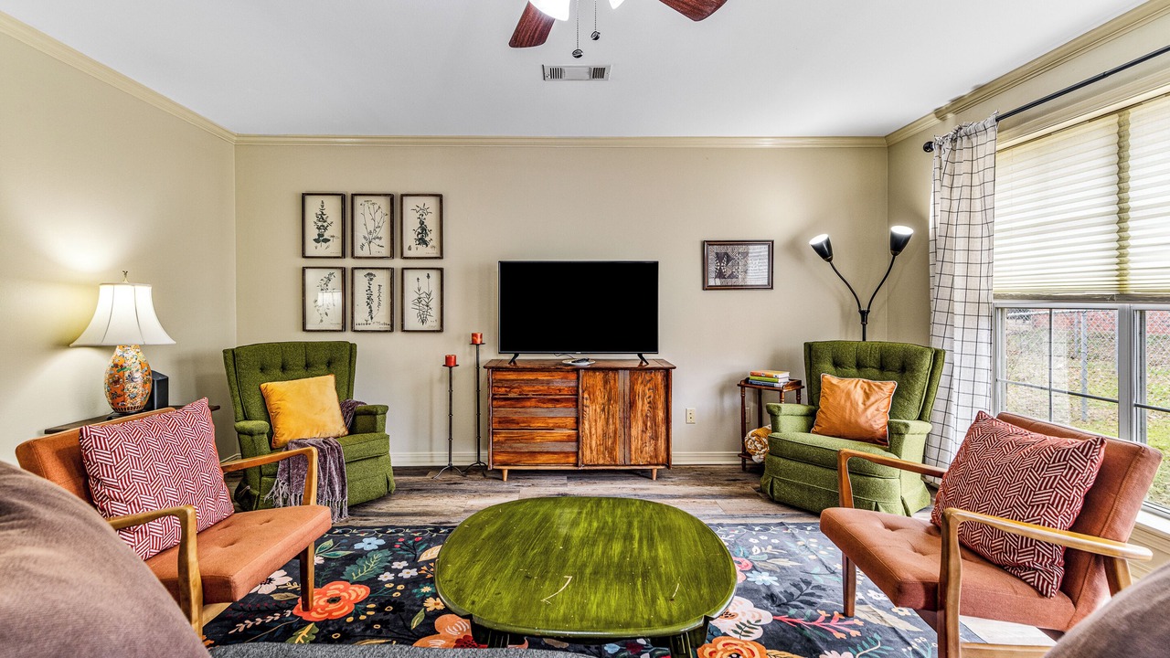 Photo of Livingroom in Claiborne