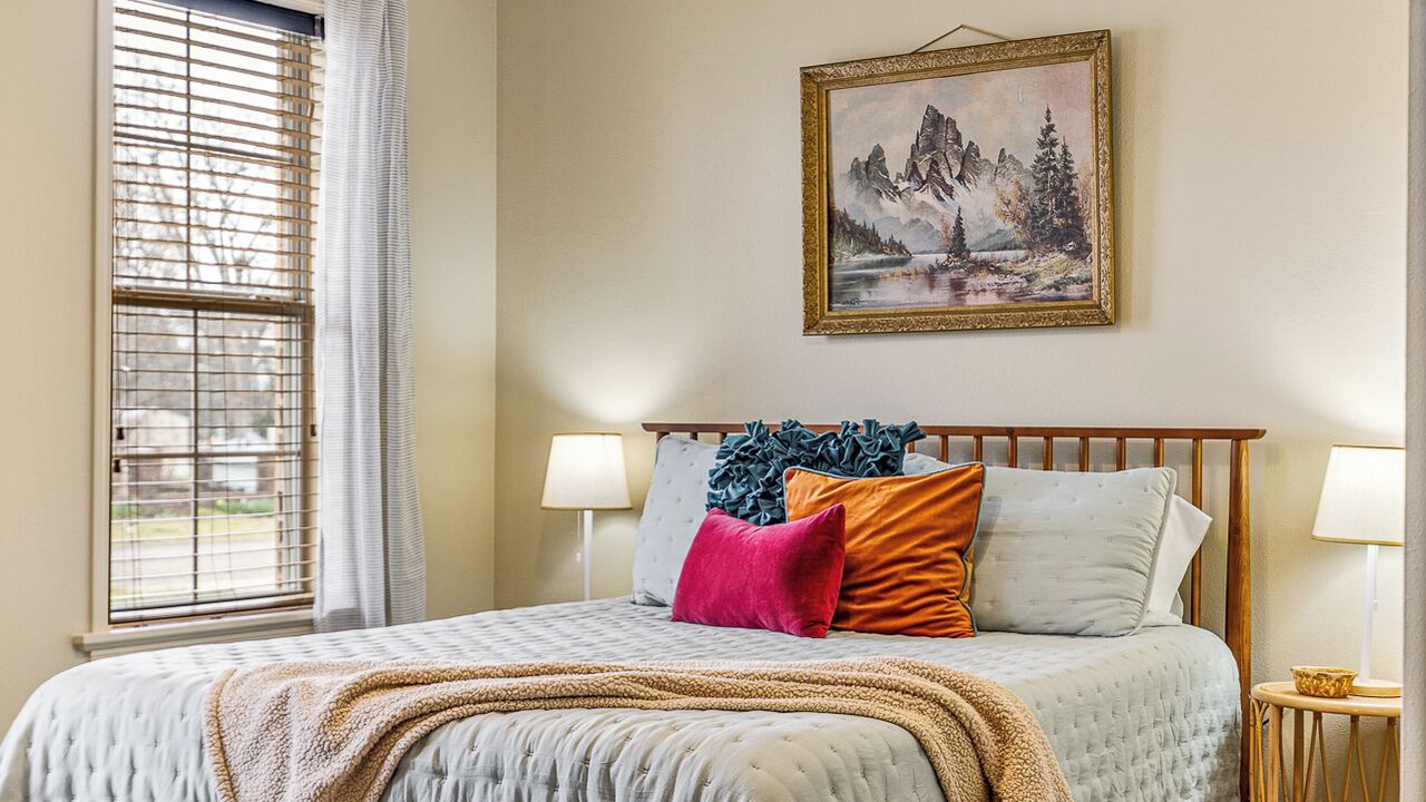 Photo of Bedroom in Claiborne