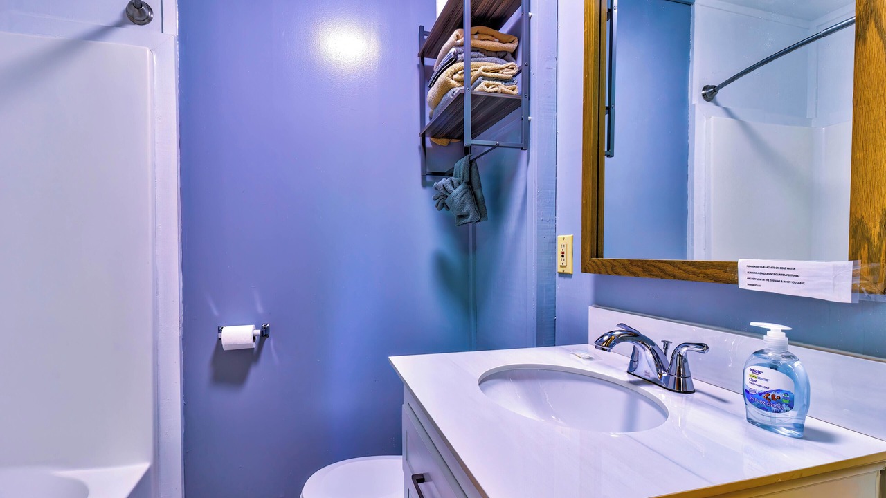 Photo of Bathroom in Cherokee