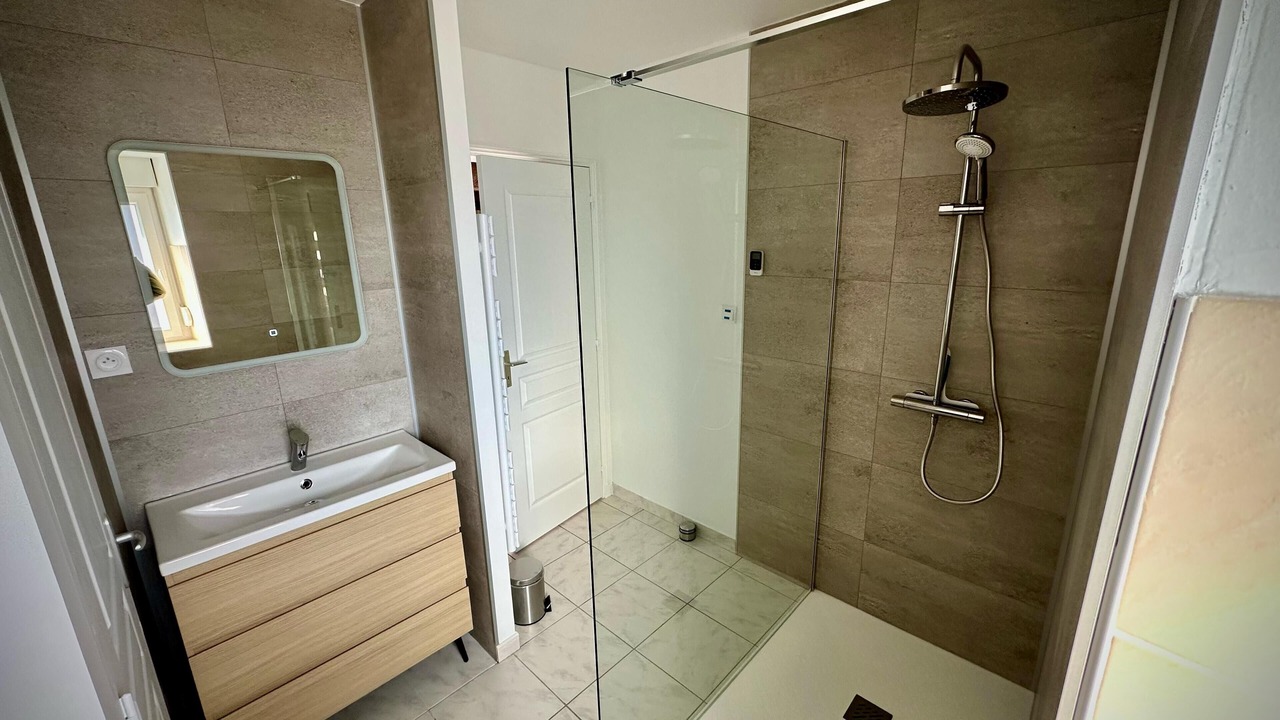 Photo of Bathroom in Cuissai