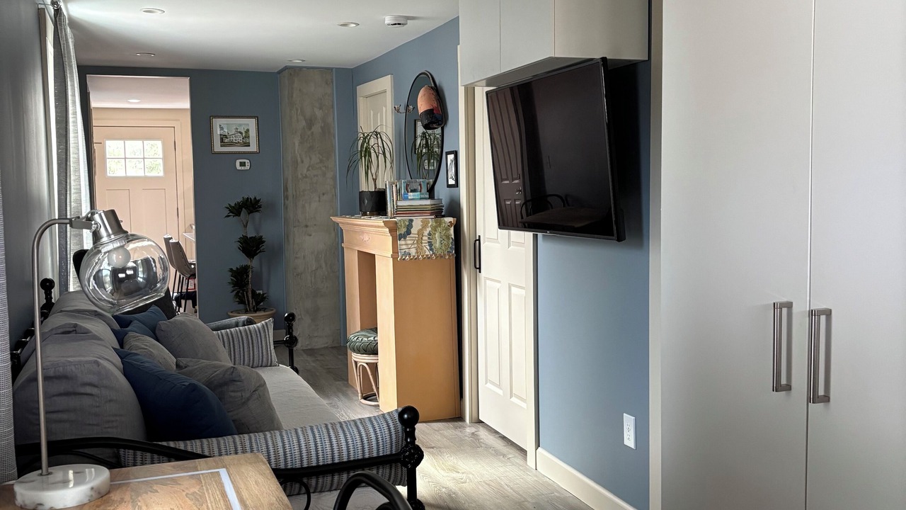Photo of Livingroom in Cape May Court House
