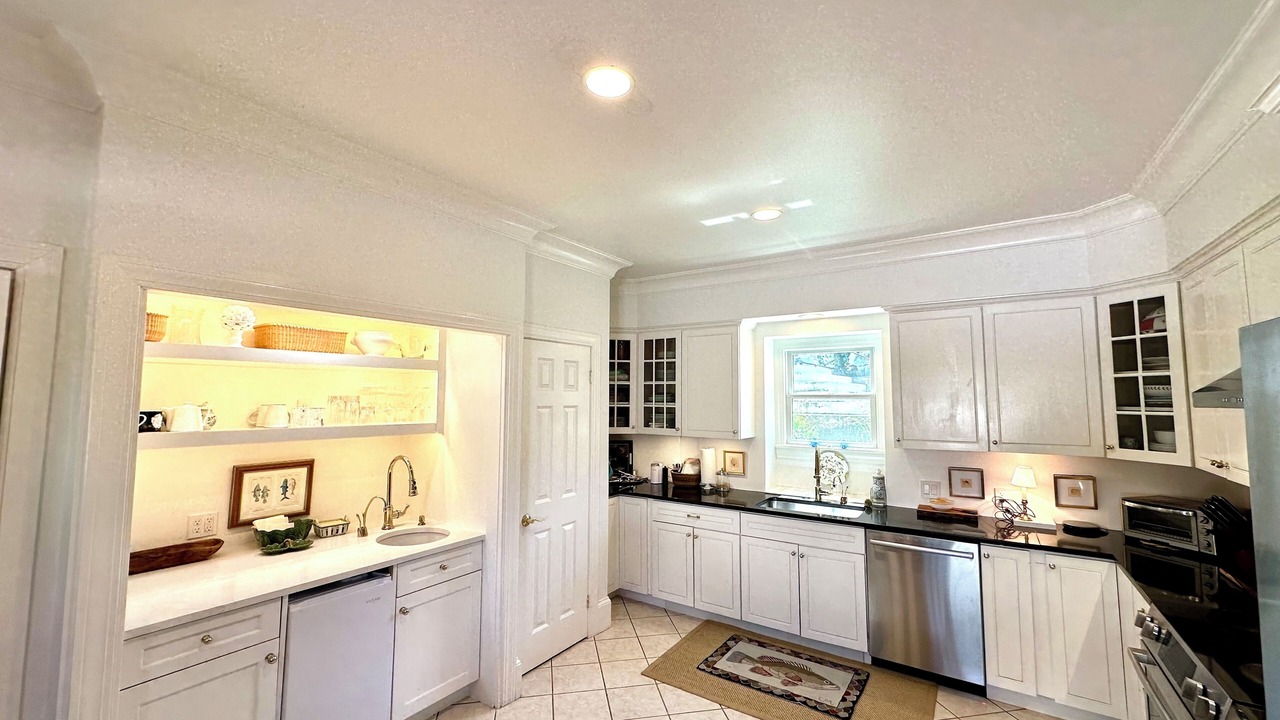 Photo of Kitchen in Cliff Walk