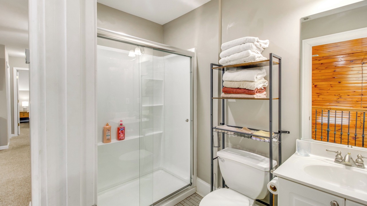 Photo of Bathroom in East Ellijay