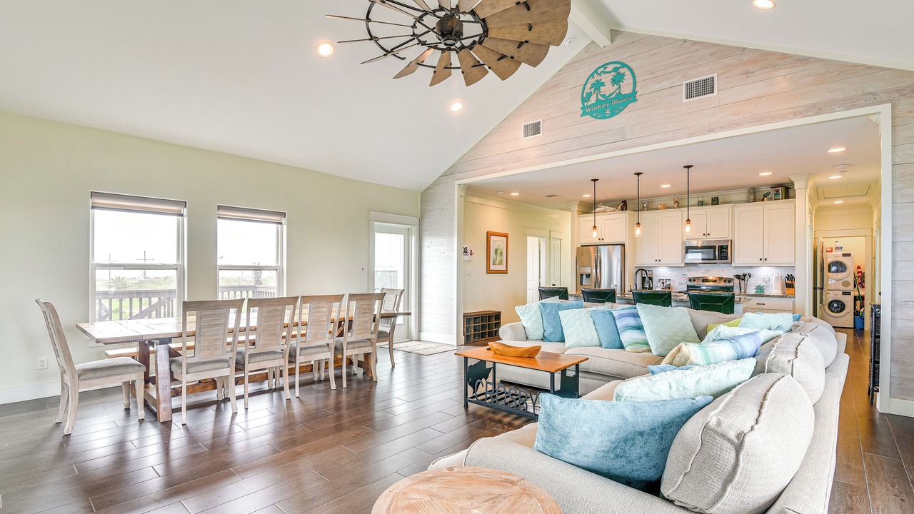 Photo of Bedroom in Port Bolivar