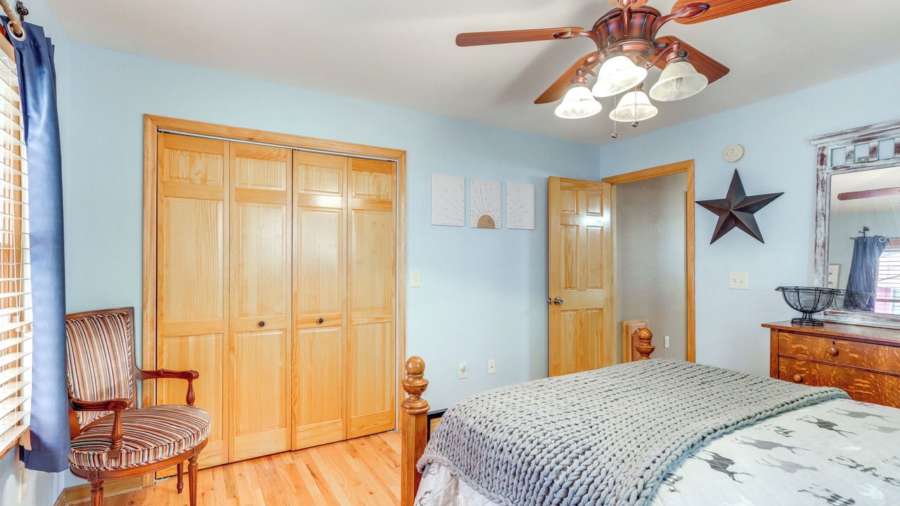 Photo of Bedroom in Murphy