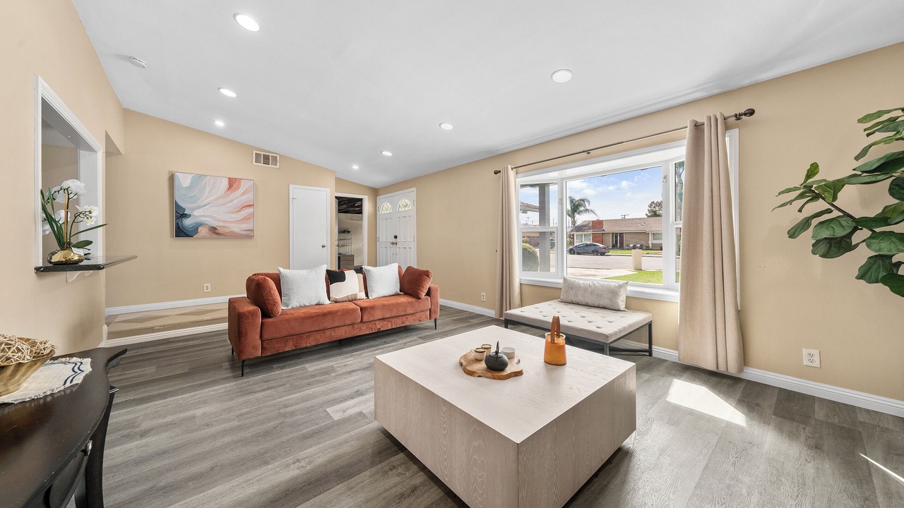 Photo of Livingroom in City of Industry