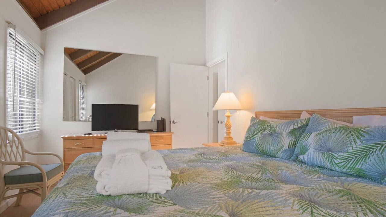 Photo of Bedroom in Night Heron