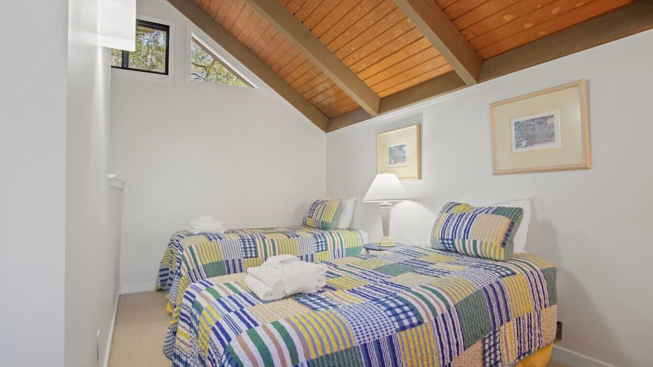 Photo of Bedroom in Night Heron