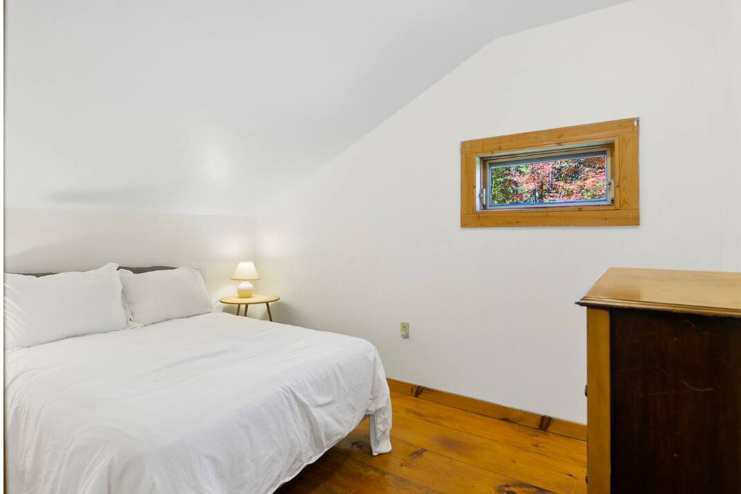 Photo of Bedroom in Mayfield