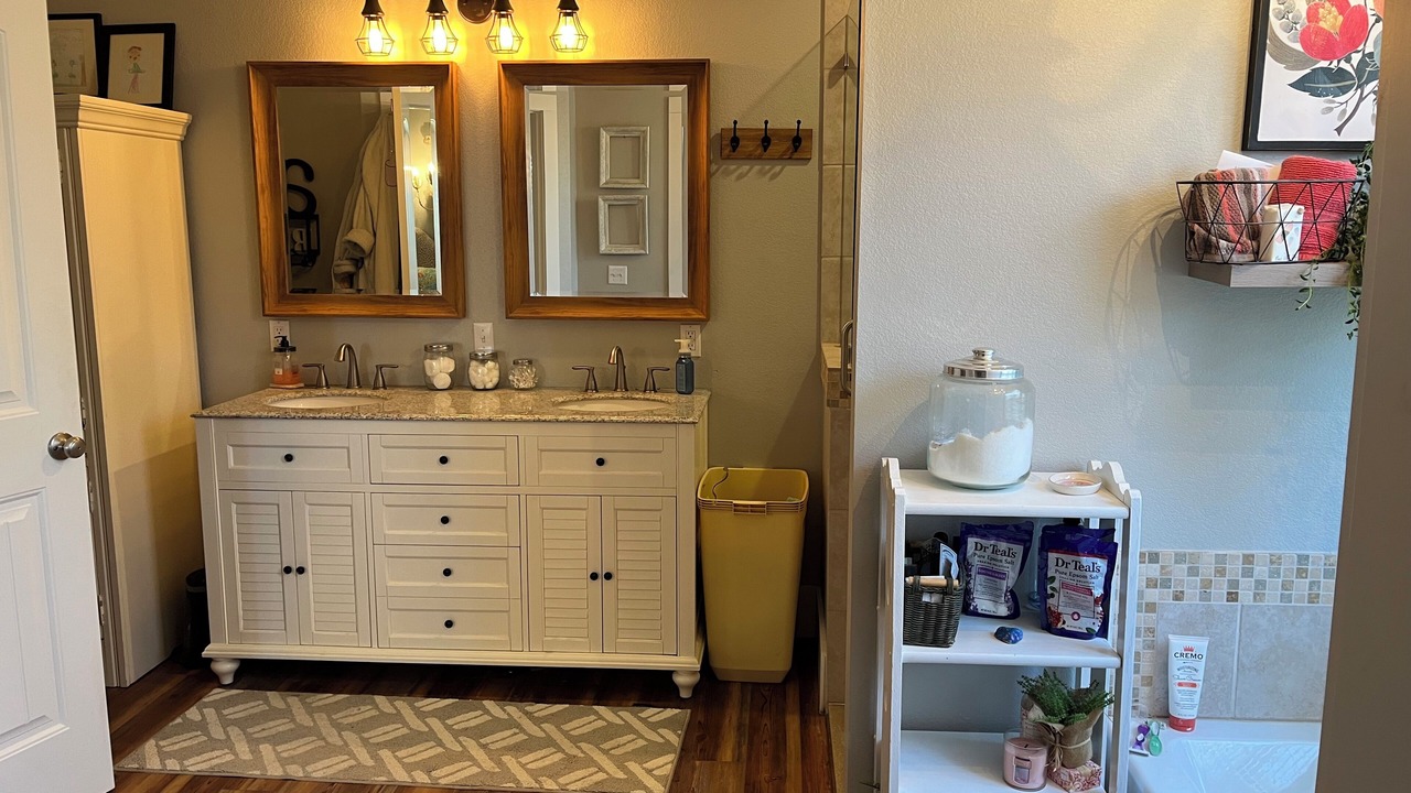 Photo of Bathroom in Cassville
