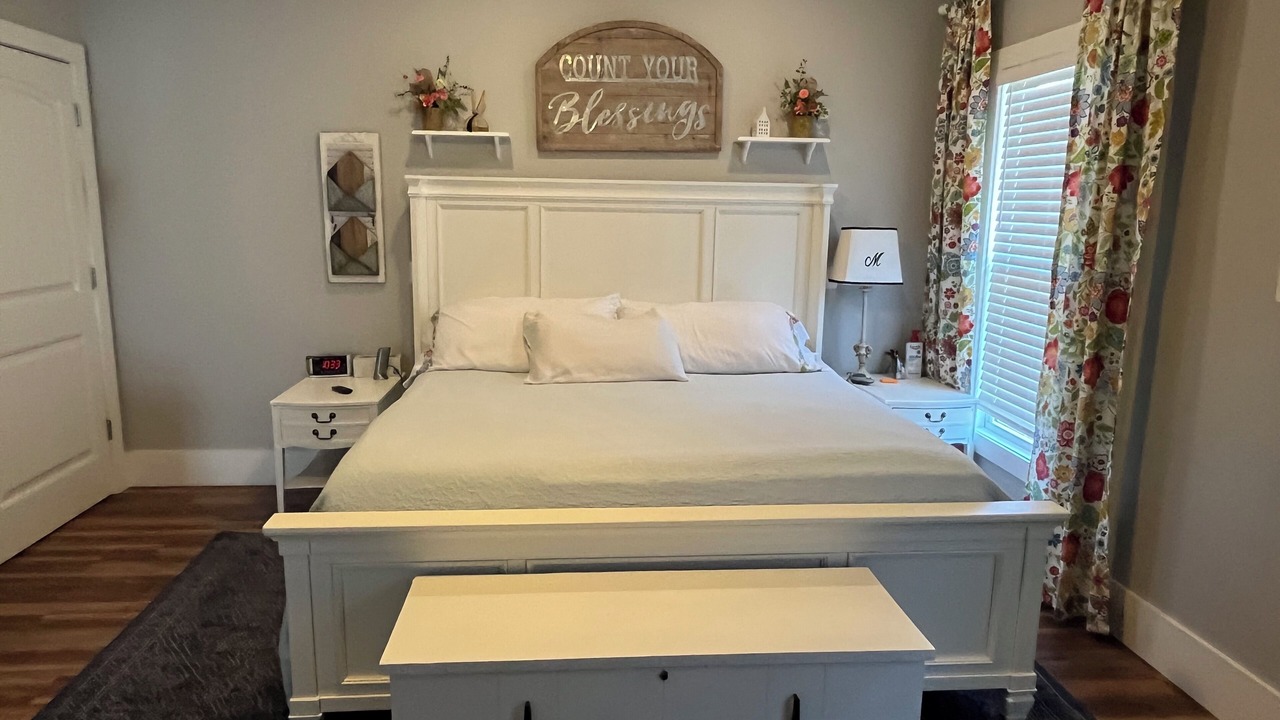 Photo of Bedroom in Cassville