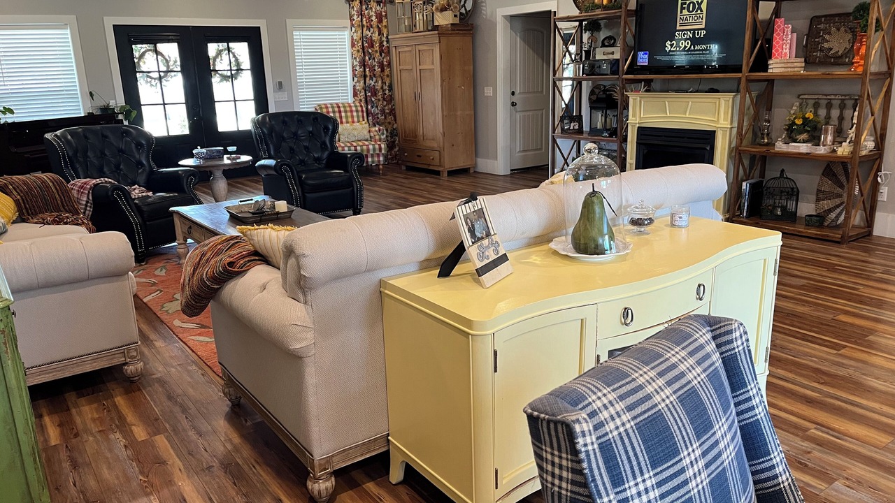 Photo of Livingroom in Cassville