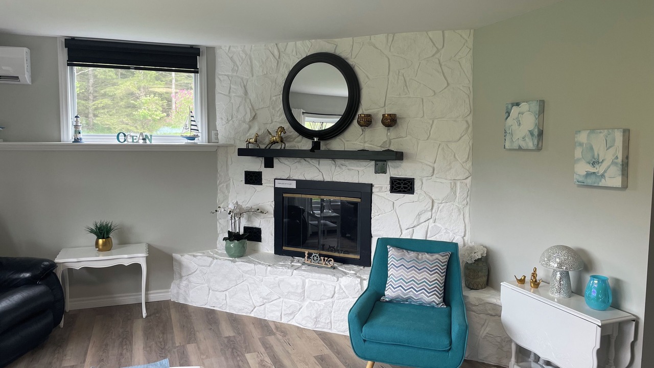Photo of Livingroom in Charlotte's Shore