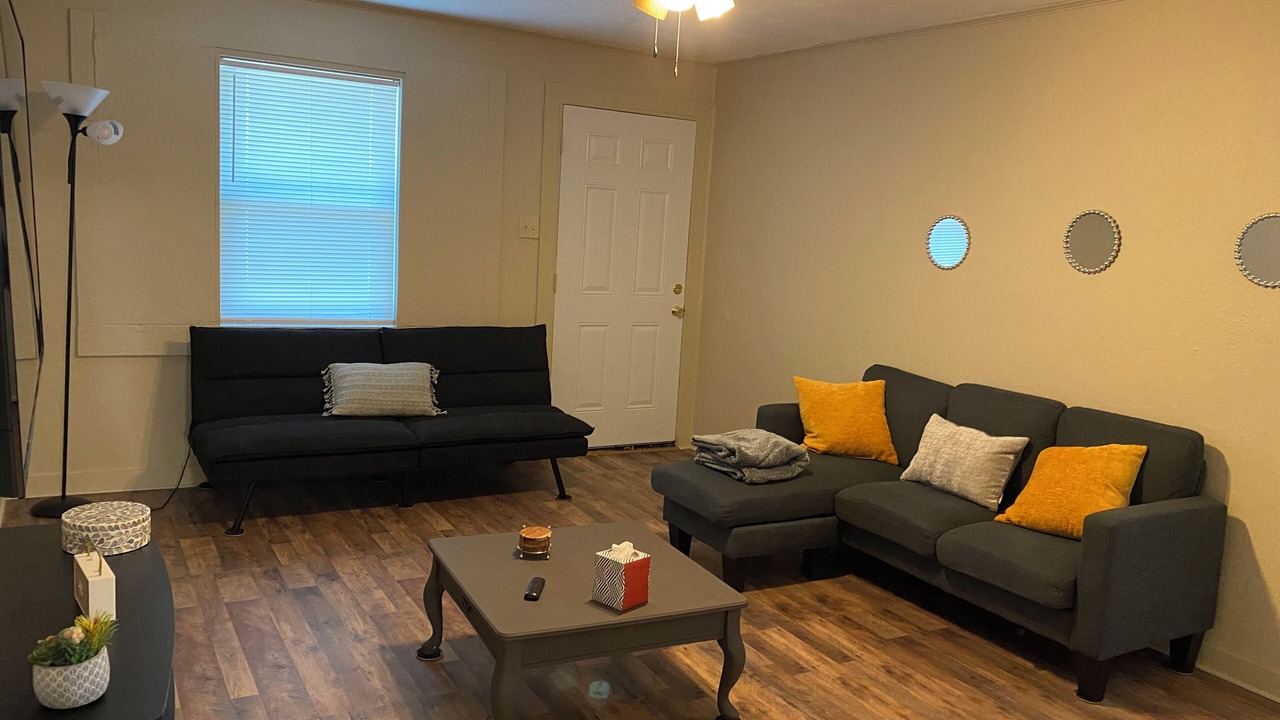 Photo of Livingroom in Monroe