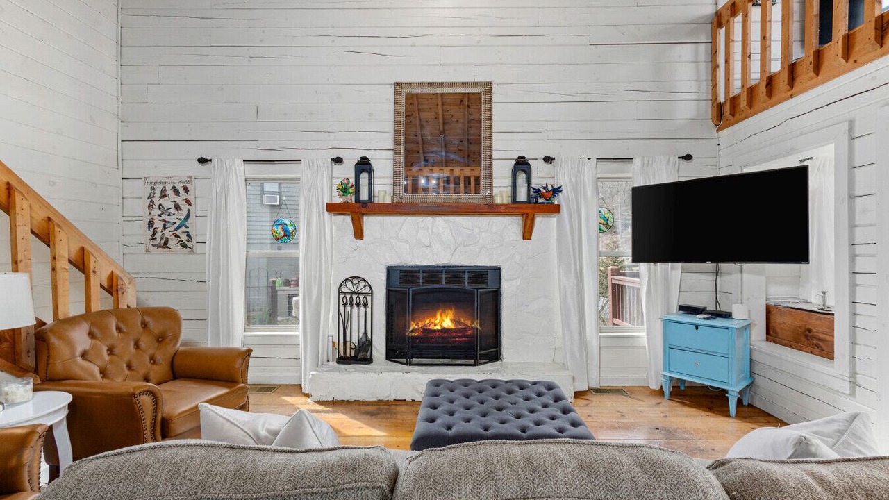 Photo of Livingroom in Murphy