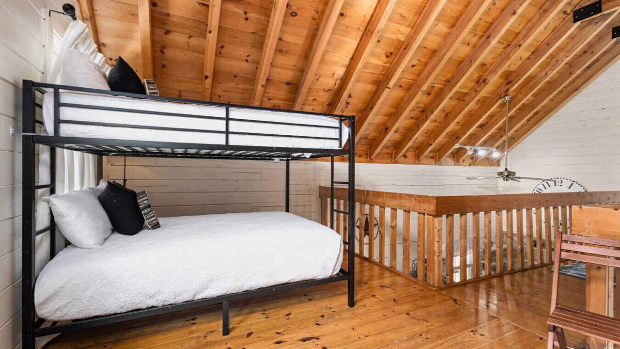 Photo of Bedroom in Murphy