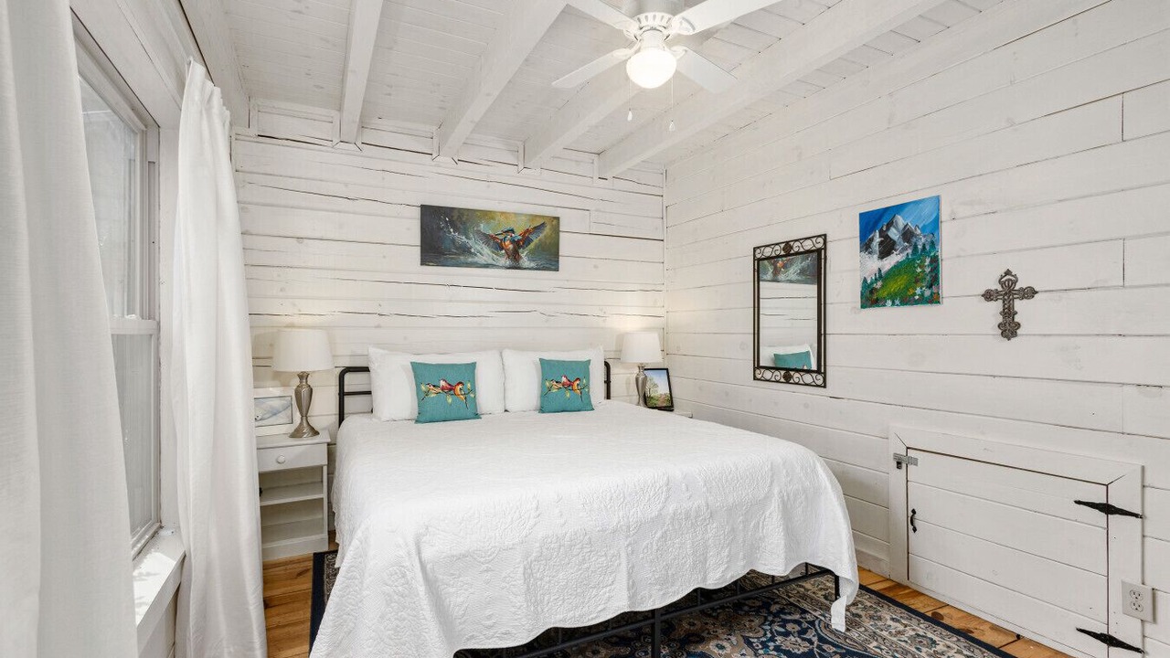 Photo of Bedroom in Murphy