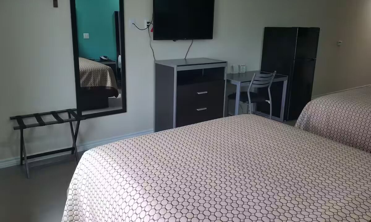 Photo of Bedroom in Bay City