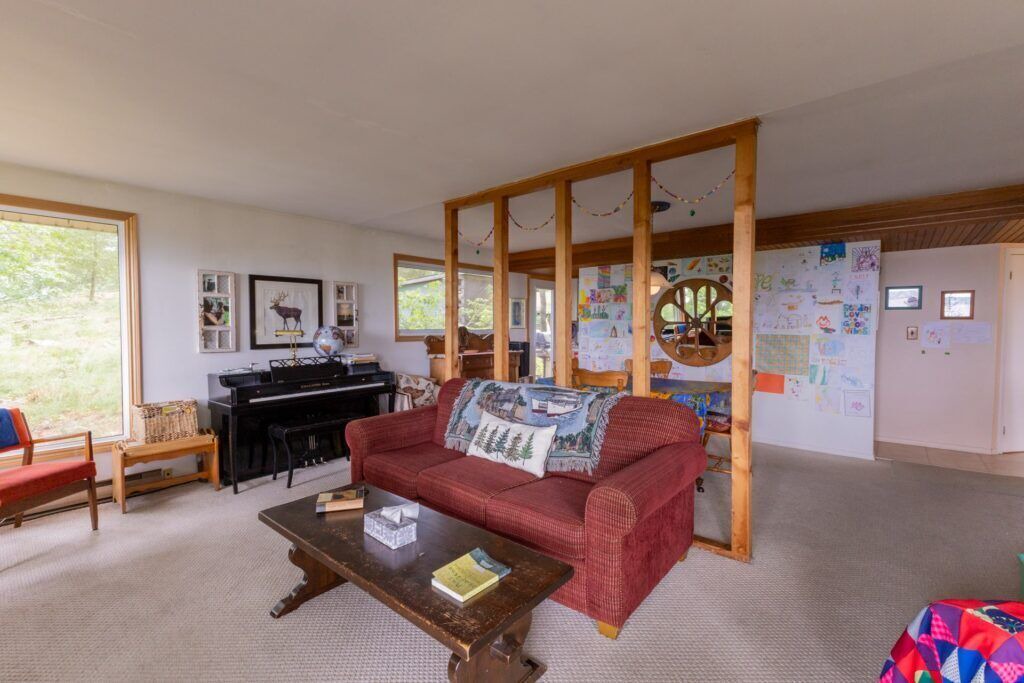 Photo of Livingroom in Nipissing