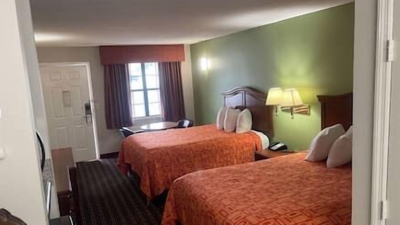 Photo of Bedroom in Hawkinsville