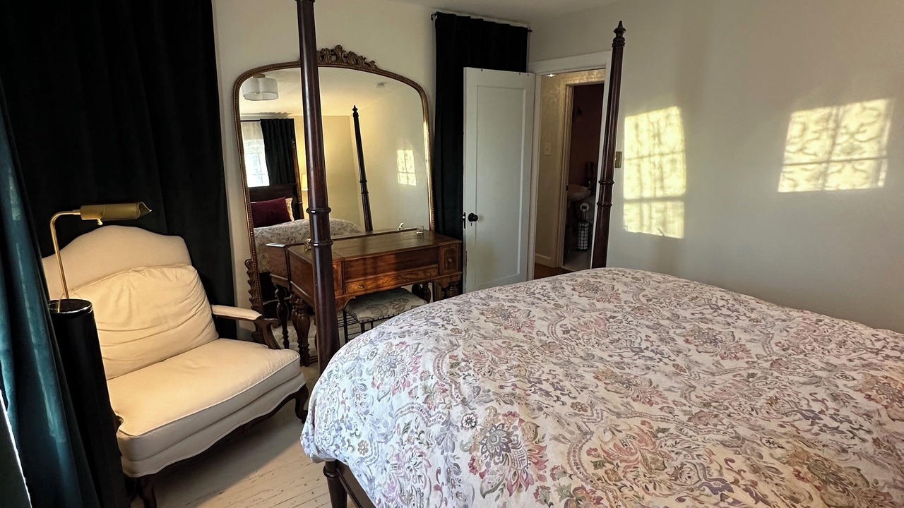 Photo of Bedroom in Airport Township