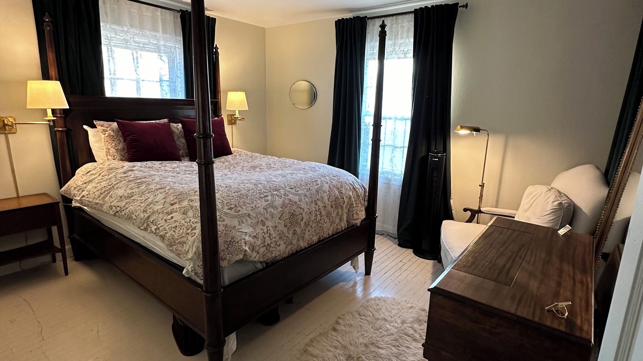 Photo of Bedroom in Airport Township