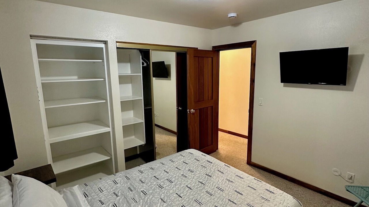 Photo of Bedroom in Wasilla