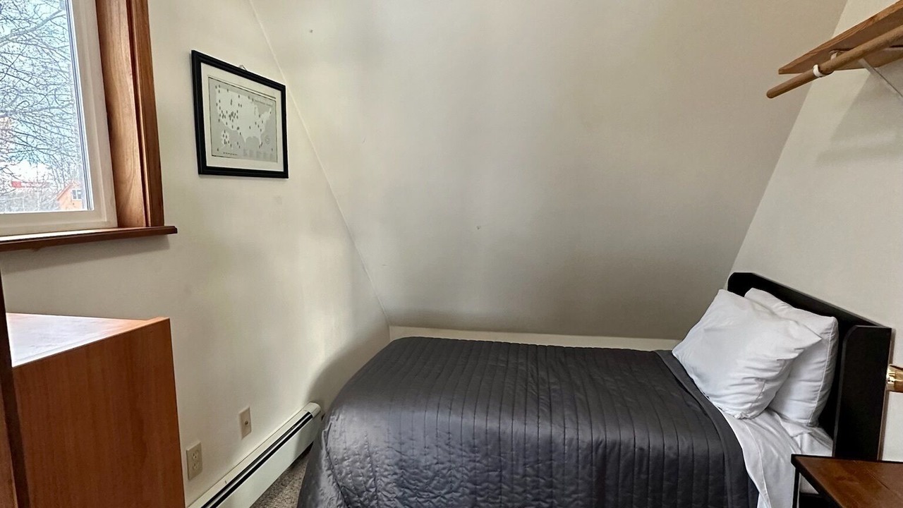 Photo of Bedroom in Wasilla
