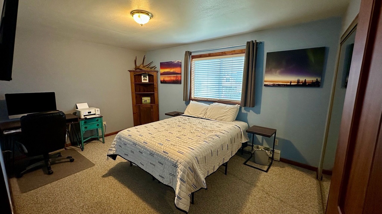 Photo of Bedroom in Wasilla