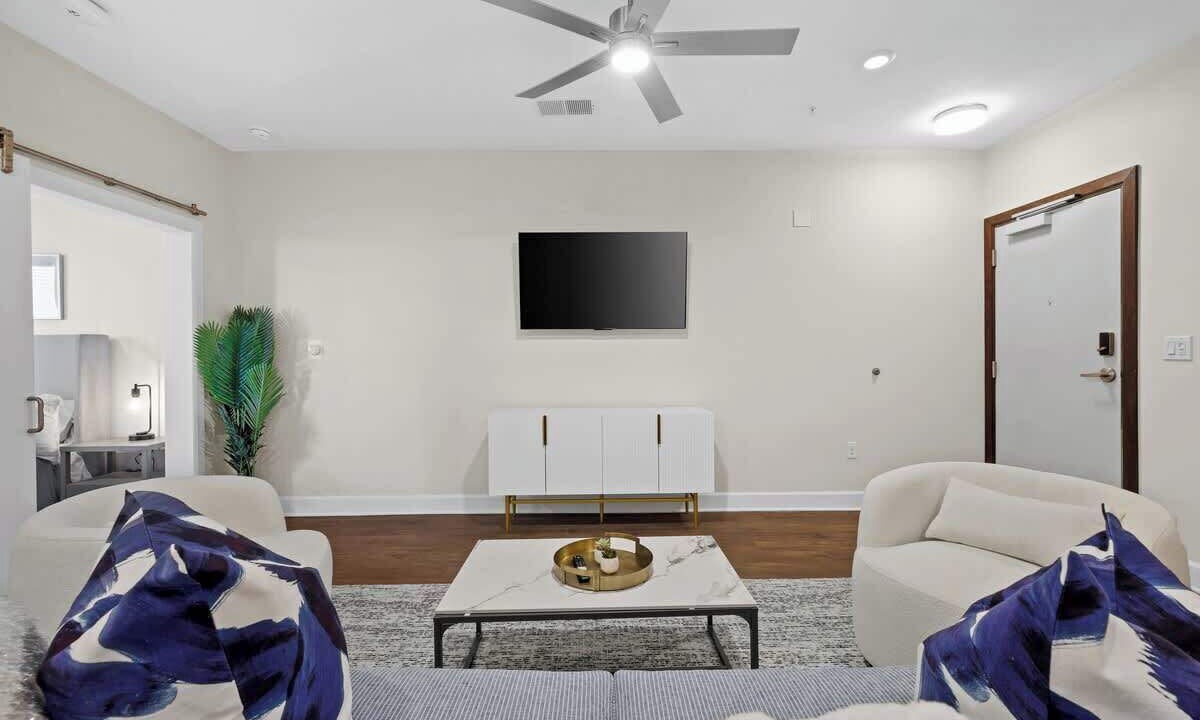 Photo of Livingroom in Eighth Avenue