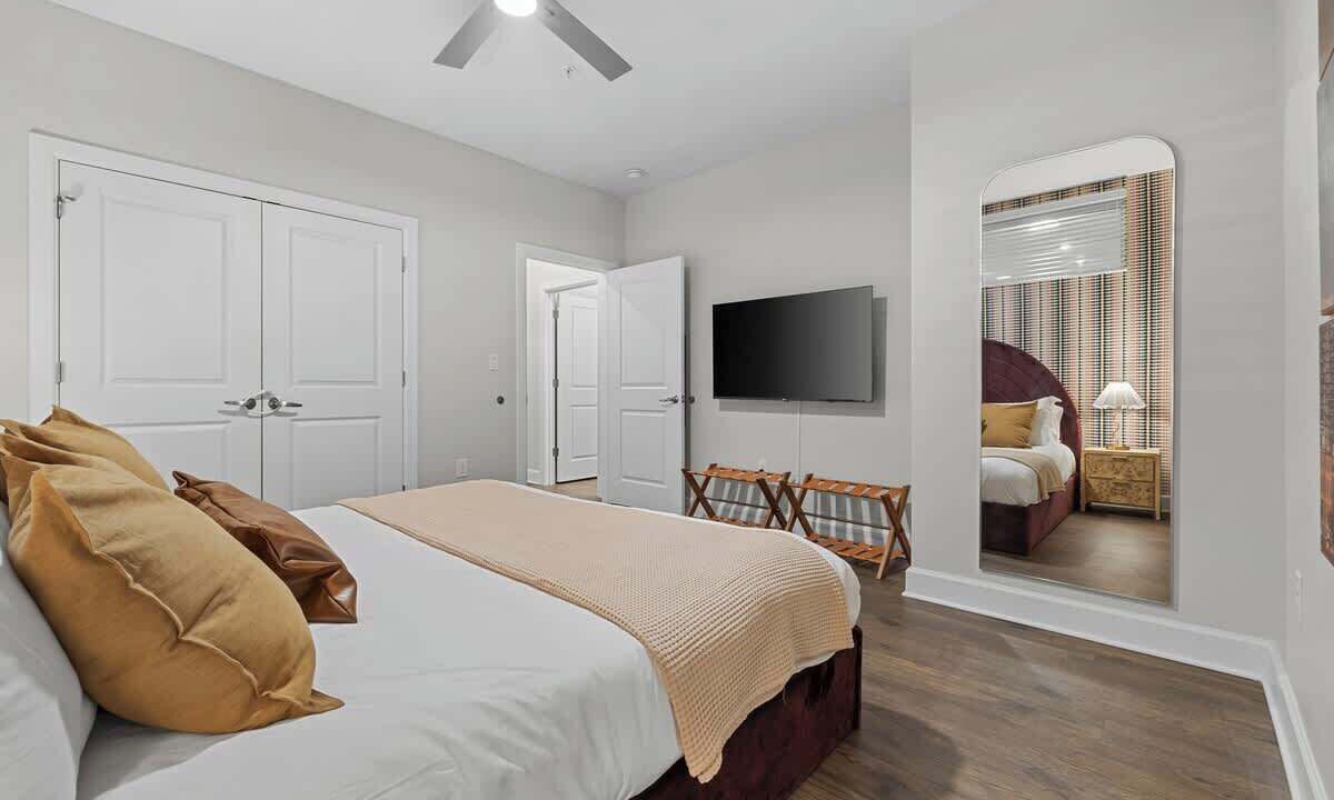 Photo of Bedroom in Eighth Avenue