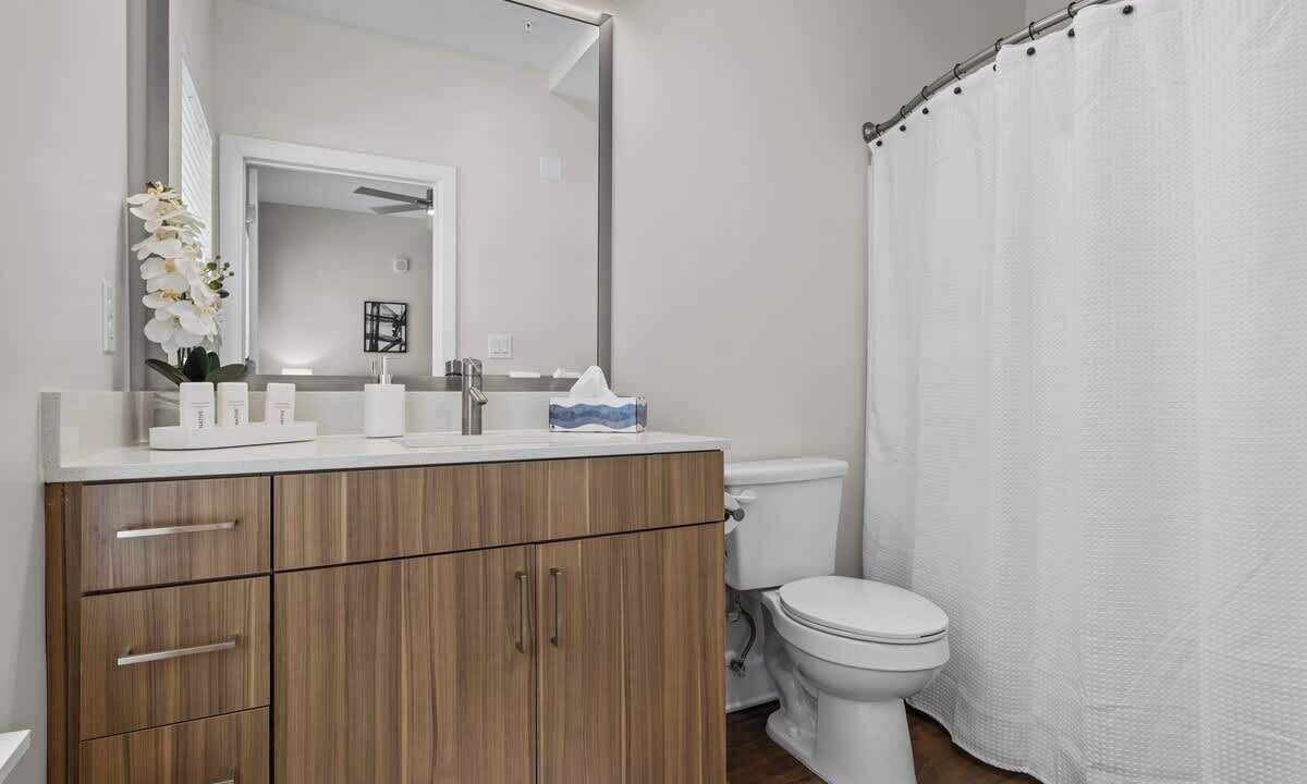 Photo of Bathroom in Eighth Avenue