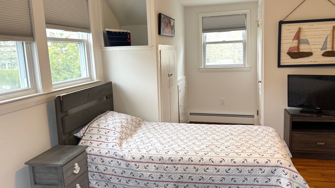 Photo of Bedroom in Groton Long Point