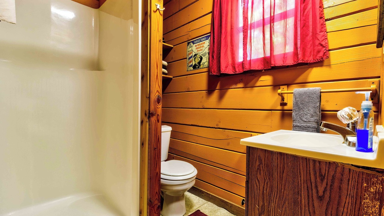 Photo of Bathroom in Cherokee