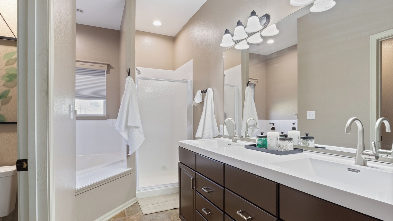 Photo of Bathroom in Camdenton