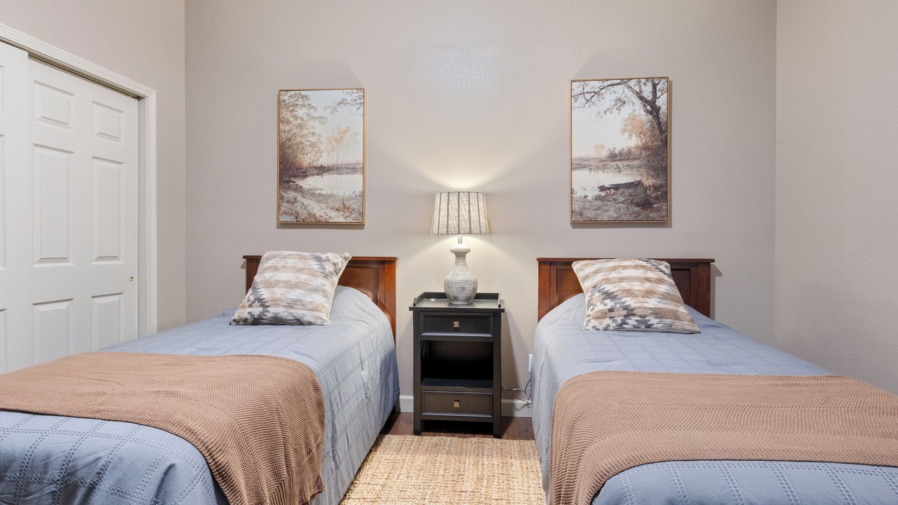 Photo of Bedroom in Camdenton
