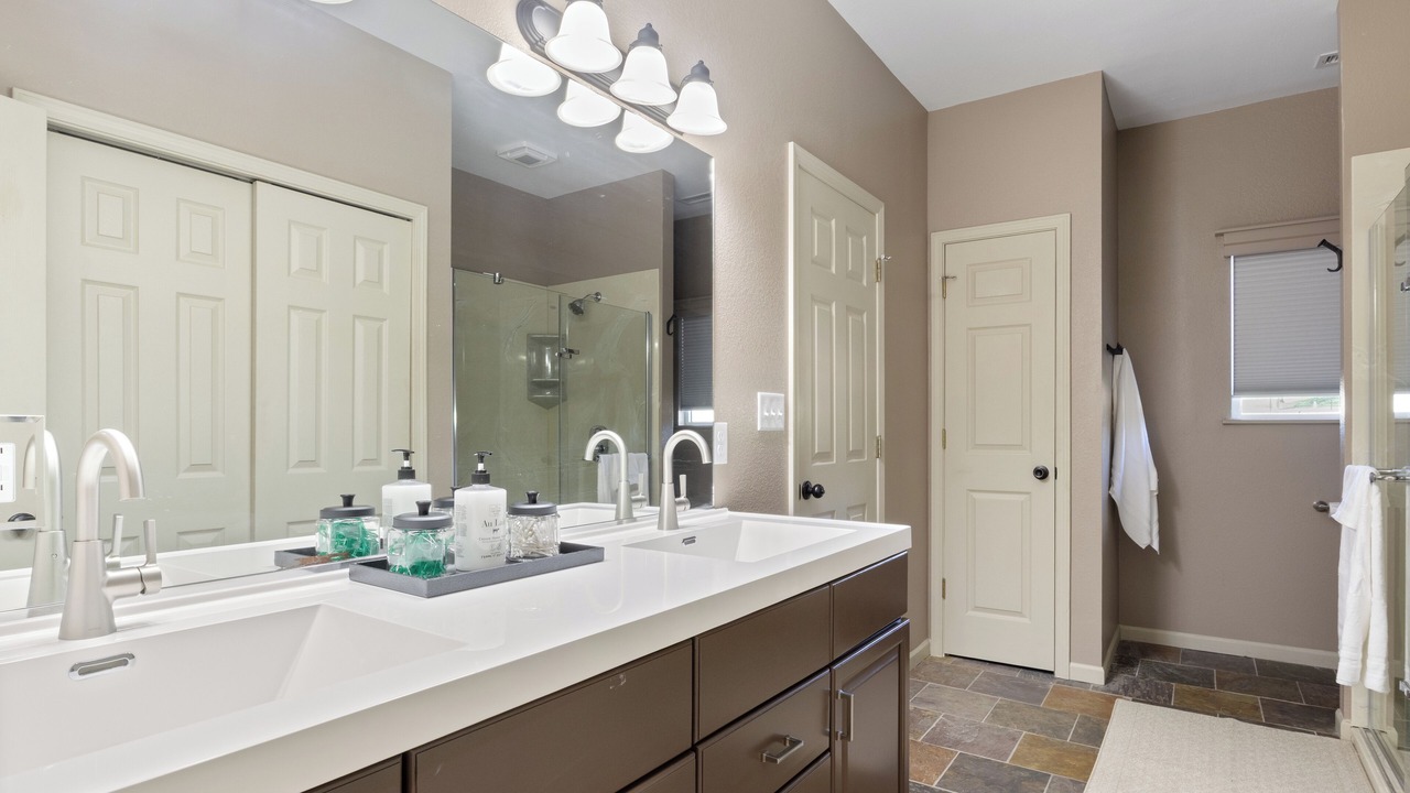 Photo of Bathroom in Camdenton