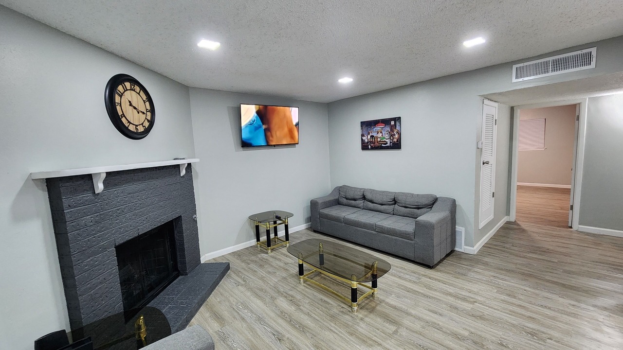 Photo of Livingroom in Biggs Field