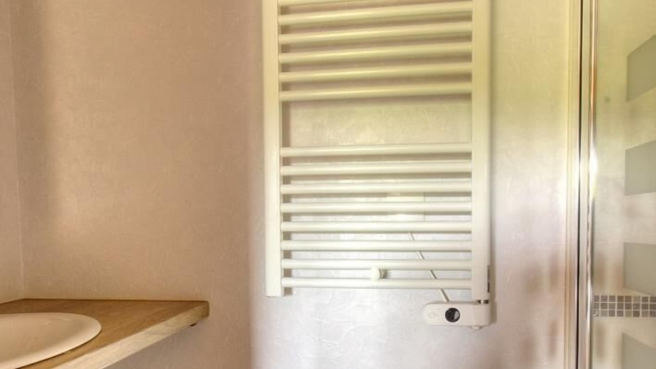 Photo of Bathroom in Fleurie