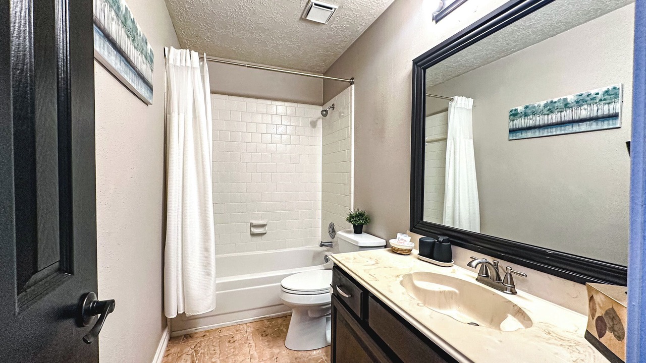 Photo of Bathroom in Atascocita