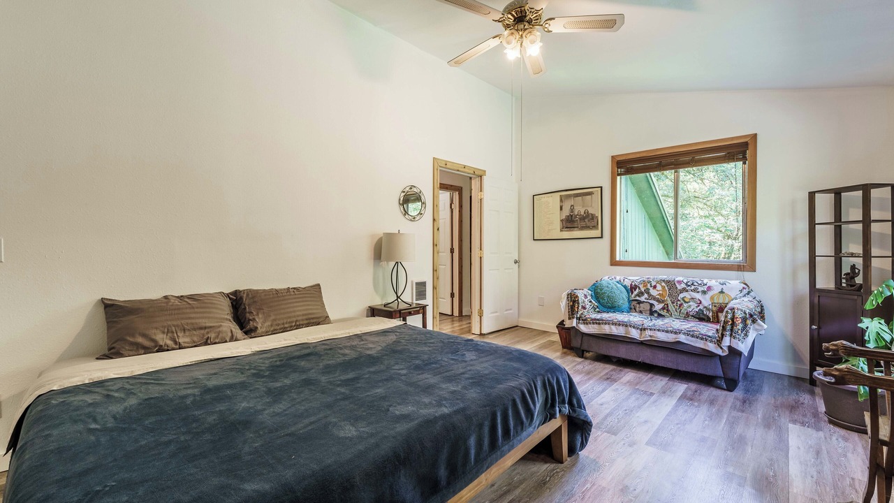 Photo of Bedroom in Woodland