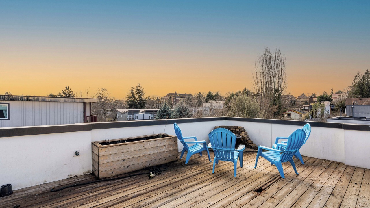 Photo of Patio Balcony in Central District