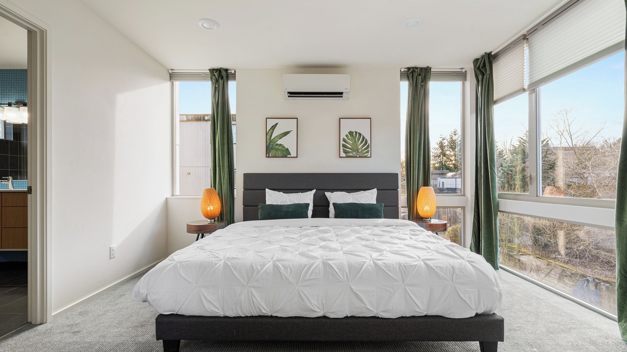 Photo of Bedroom in Central District