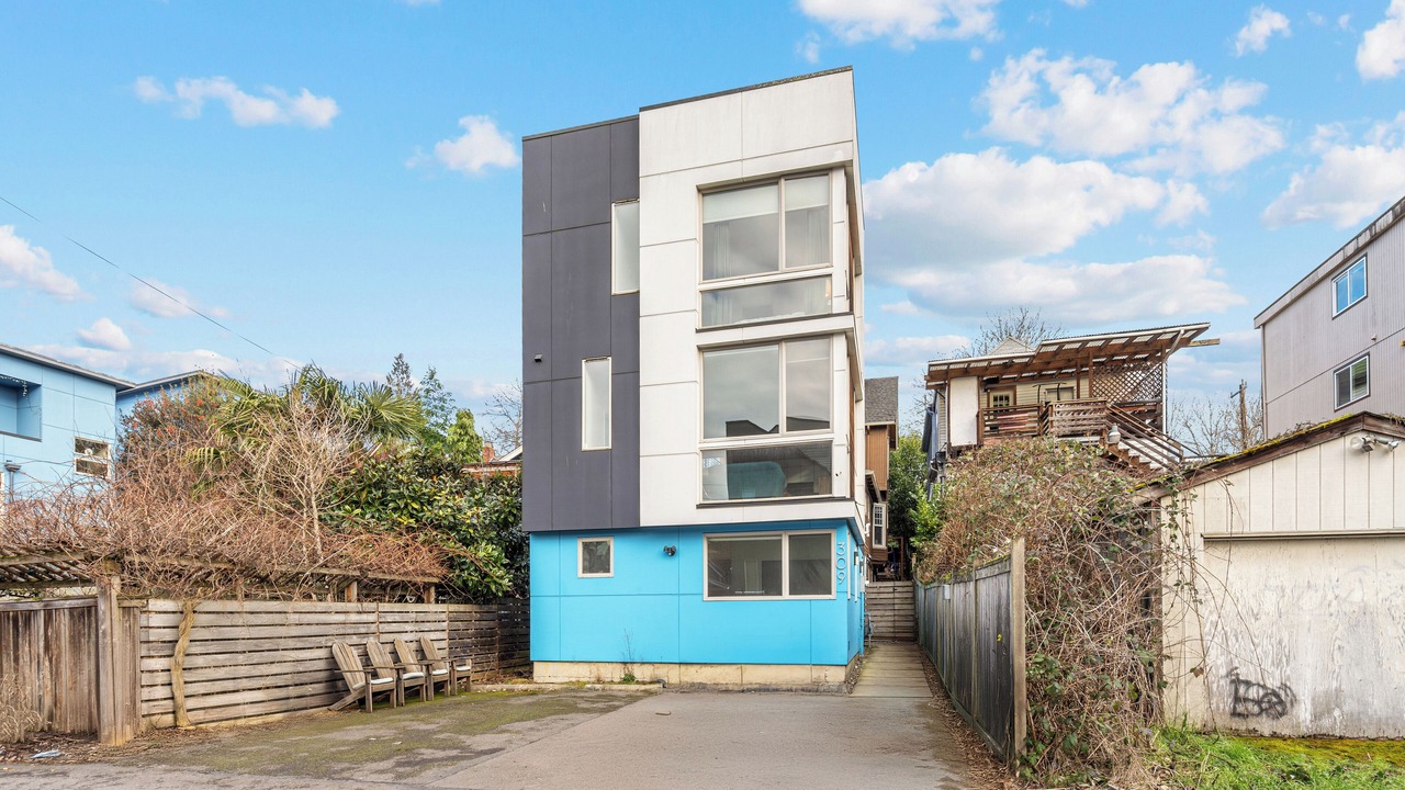 Photo of Outdoor in Central District