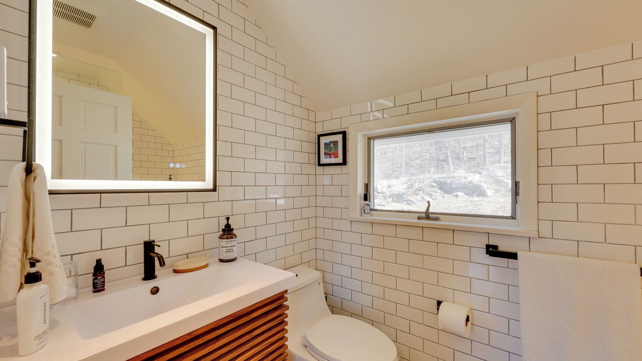 Photo of Bathroom in Lake Carmel