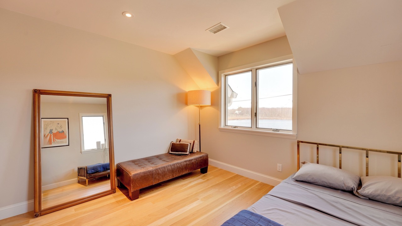 Photo of Bedroom in Lake Carmel