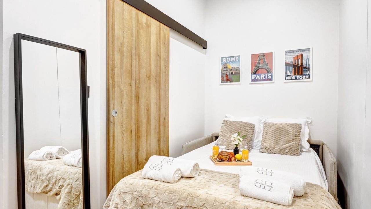 Photo of Bedroom in Porte-Dauphine