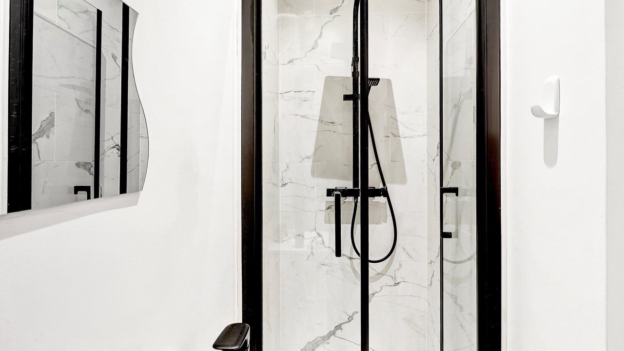 Photo of Bathroom in Porte-Dauphine